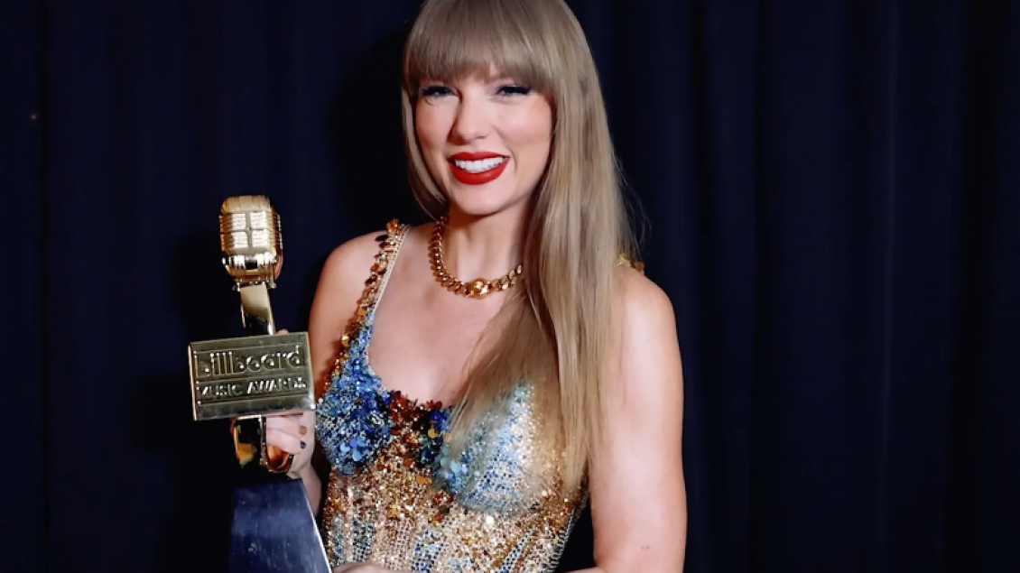 Taylor Swift shpërblehet me 10 çmime në Billboard Music Awards