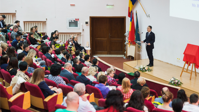 Si po depërton mjekësia tradicionale kineze në universitetet rumune?