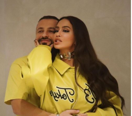 Dafina Zeqiri i jep fund beqarisë, publikon foton me unazë! Zbulohet kur do të zhvillohet dasma VIP