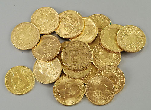 Lufta e Tretë për Monedhën do ta çojë botën prapa në standardin e arit?