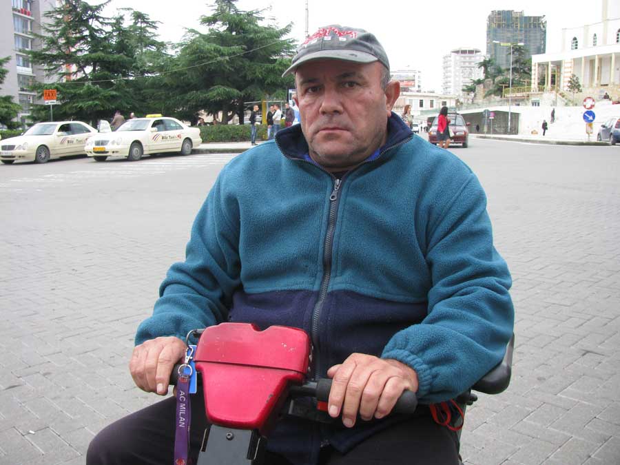 Shoqata e invalidëve, komisioni mjekësor në Durrës punon me sekserë