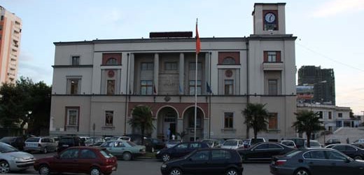 Bashkia e Durrësit takim për përmirësimin e komunikimit përmes teknologjisë