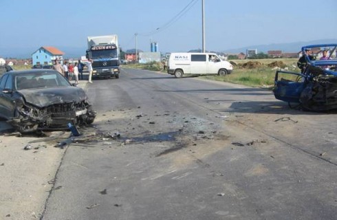 Aksident rrugor në Fushë Krujë, 3 të plagosur