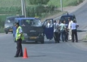 Furgoni përplaset me makinën, 6 të plagosur