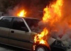 Digjet një makinë në Kombinat, policia nis hetimet