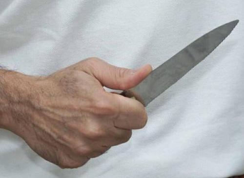 Durrës, mjekja kërkon divorcin, bashkëshorti tenton t&#8217;i presë kokën