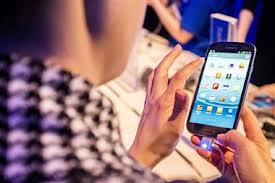 Shpallet në kërkim 22 vjeçari, vjedh celularin