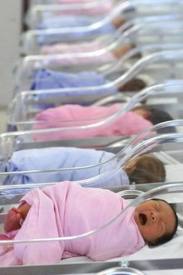 Nënat e reja u rikthehen lindjeve normale