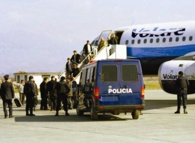 Ekstradohet nga Athina 30-vjeçari