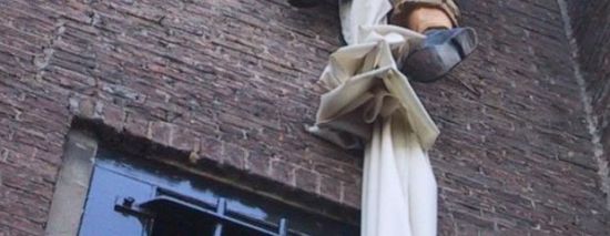 3 shqiptarë tentojnë arratisjen nga burgu me çarçafë, arrestohen