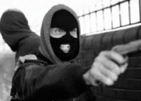 Maskat sërish terror në aksin Burrel-Milot