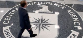 Zyrtari i CIA-s dënohet për zbulim të sekreteve