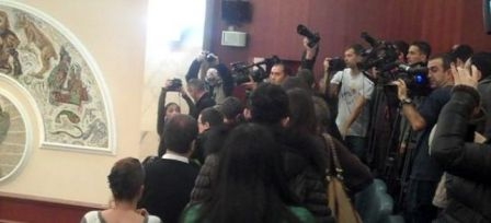 MPB: S&#8217;i kemi larguar me forcë gazetarët nga Kuvendi