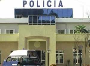 Grabisin një shtetas, 2 në pranga, 1 në kërkim