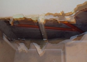 Shembet tavani i kopshtit, s`ka të lënduar