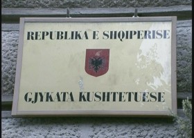 &#8220;Mbetjet&#8221;, Kushtetuesja shqyrton kërkesën për referendum