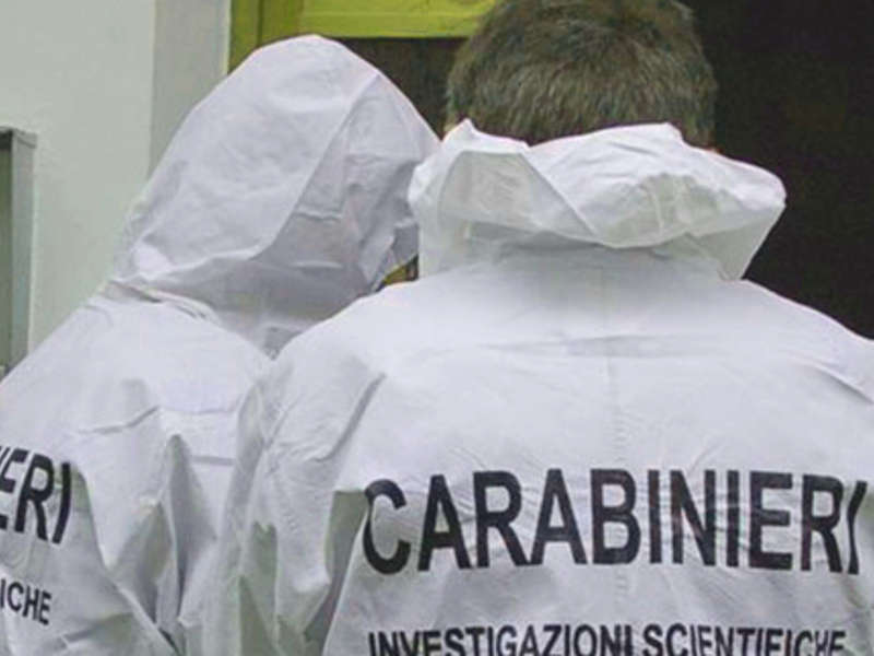 Masakrohet me 7 plumba në sheshin Garibaldi një shqiptar