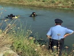 Zhduket 2-vjecari, lodra e tij gjendet pranë një kanali