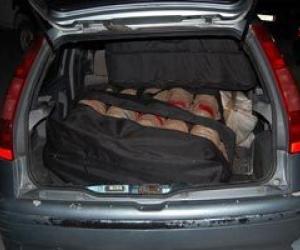 Sekuestrohen në Portin e Durrësit 25,8 kg hashash