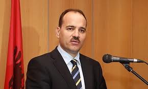 Nishani përshëndet takimin Jahjaga-Nikoliç