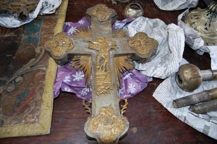 Sekuestrohen vepra arti të vjedhura, prangoset tregtari durrsak