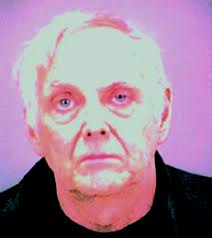 “Zhduket” pedofili Stefan Kaminski, abuzoi me 3 fëmijë nga Durrësi