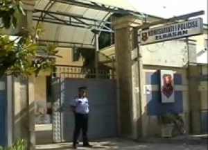 Prokuroria: 60-vjeçarja që vrau bashkëshortin të ekzaminohet nga neuropsikiatri