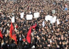 Shqiptarët, populli më i madh në Ballkan