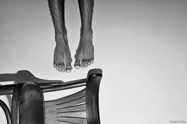 Grindet me familjarët, vetvaret 22 vjeçari