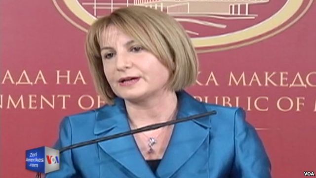 Maqedoni, dy politikanë shqiptarë dorëhiqen nga qeveria