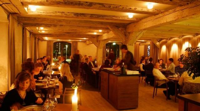 Helmohen 60 klientë në restorantin e kuzhinierit shqiptar me famë