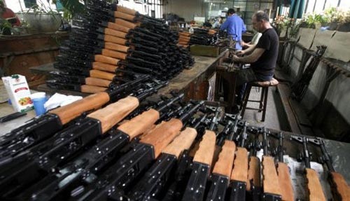 Eksporti i armëve: SHBA vendin e parë, Kina vendin e pestë