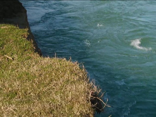 80 banesa rrezikon t’i marrë lumi Kir, banorët alarmohen