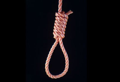 Durrës, gjendet i varur një 53 vjeçar