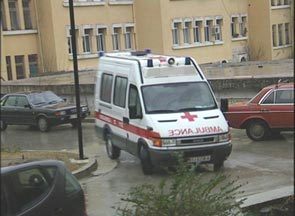 Plagoset me armë zjarri kryeplaku i fshatit dhe miku i tij