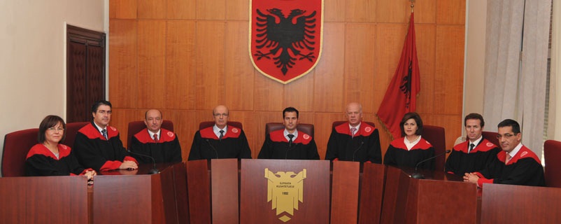 Kushtetuesja rrëzon kërkesën e PS për ndarjen e mandateve