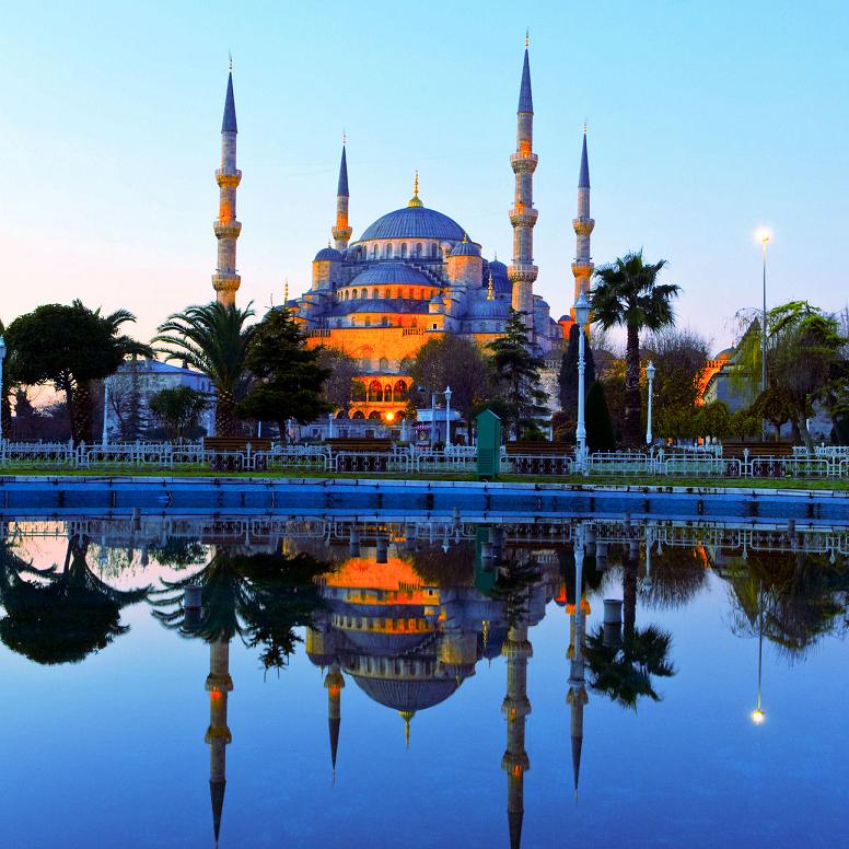 Turqia ndërton xhami të reja