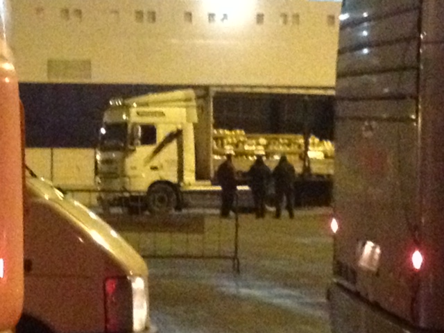 Durrës, sekuestrohet një kamion me 800 kg drogë në port (FOTO)