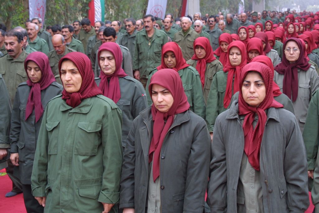 Misteret pas ushtrisë së grave muxhahedine, që do strehojë Shqipëria