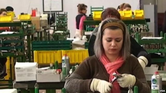 Durrës, kompania italiane hap çerdhe dhe kopësht për fëmijët e punonjëseve