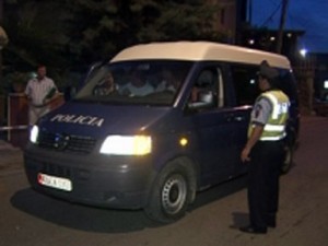 32-vjeçari plagoset me mjete të forta nga kushërinjtë