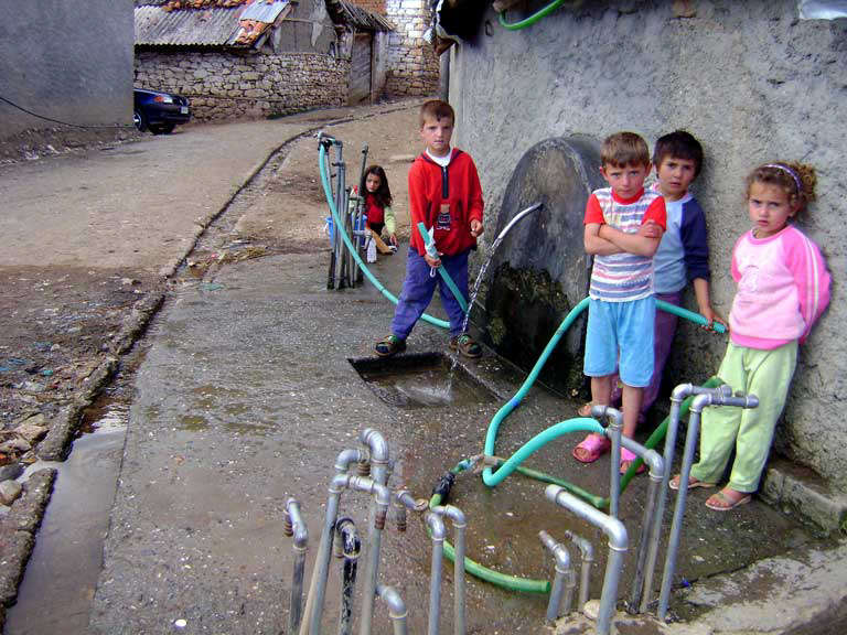 Ujësjellësit, vetëm 16.5% e familjeve kanë kontratë