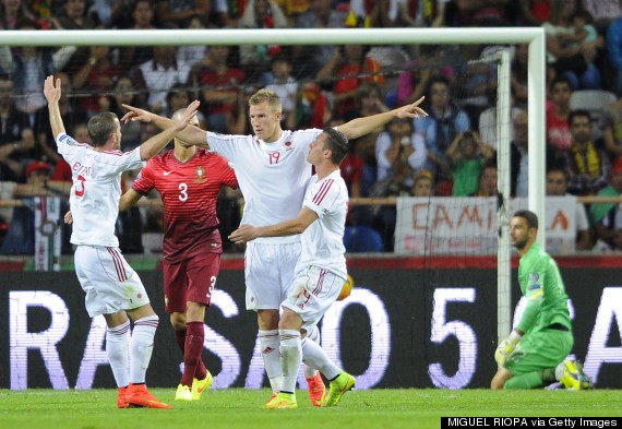 10 mijë euro nga Bekim Balaj për rrobat e Luiz Ejllit, “shpërthen” i ati i futbollistit të Kombëtares: Jepjani fukarait, jo këtij që e rreh gruaja