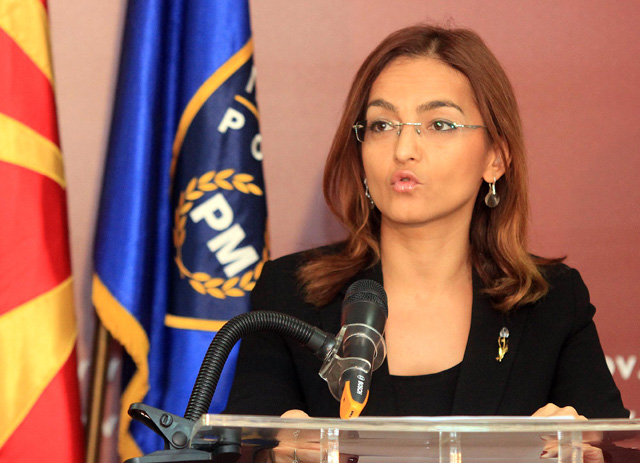 “Shqiptarët fis i egër, indianë”