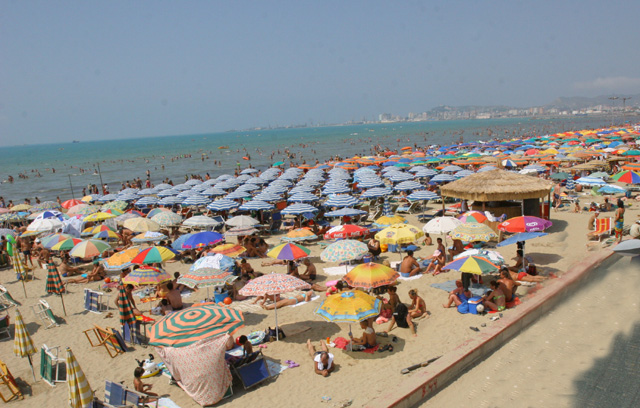 Qeveria: Ja plazhet e Durrësit, ku kërkohet leje nga bashkia