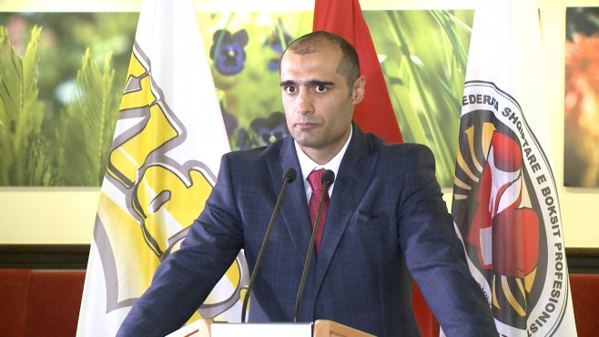 Kreshnik Qato tërhiqet nga boksi