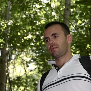 Artisti kuçovar Leonard Sherifi prek suksesin në Gjenovë