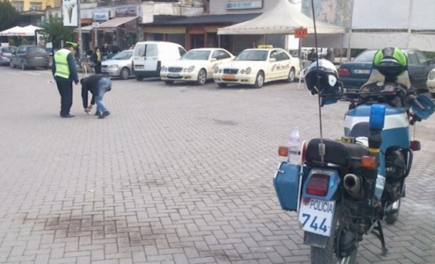 Durrës, kapet 22-vjeçari që përplasi qëllimisht policin