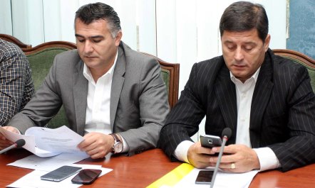 Rrahën Strazimirin, pushohet çështja për deputetët socialistë Ndoka e Ndreu