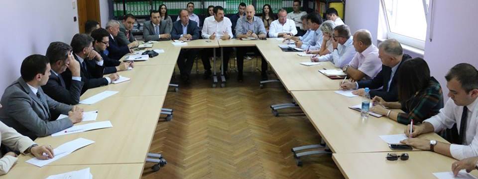 Ministri Çuçi për fazën transitore të kalimit drejt super-bashkive